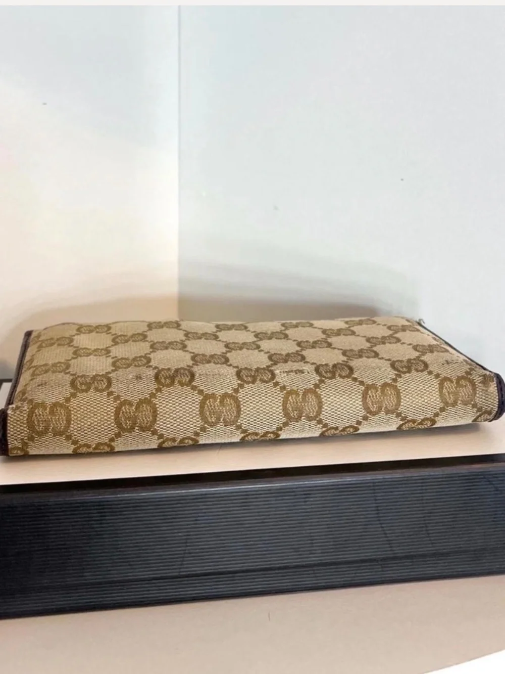 Gucci Wallet - Picture 1 of 7